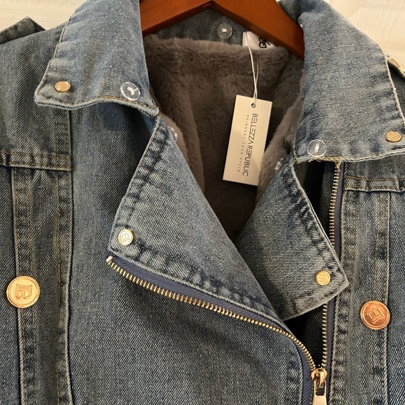 NWT Bellezza Republic Short Denim Jacket, Faux fur, L, with original package - Picture 3 of 15
